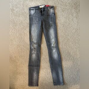 Stylish Gray Distressed Skinny Jeans